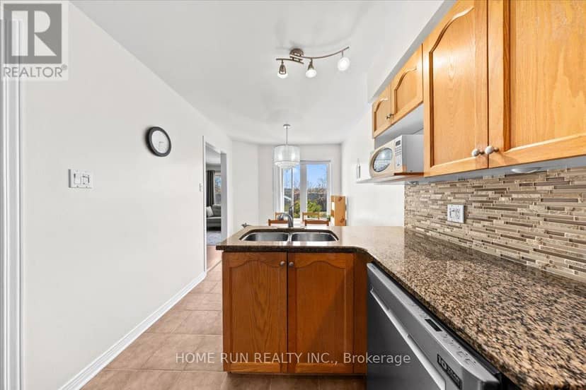 113 Gray Crescent — photo 14 of 35