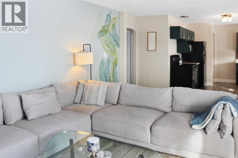 5110 51 Street — photo 10 of 33