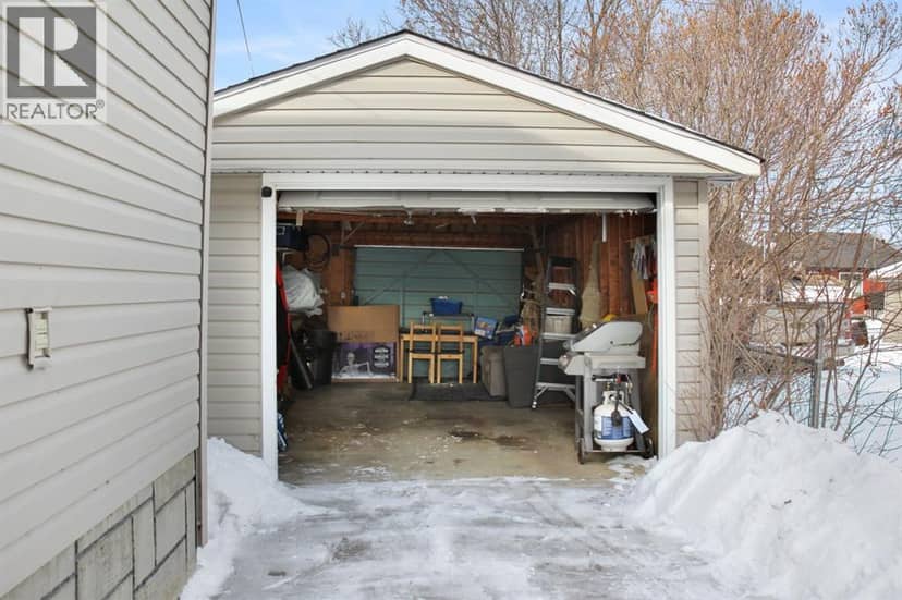 5110 51 Street — photo 27 of 33