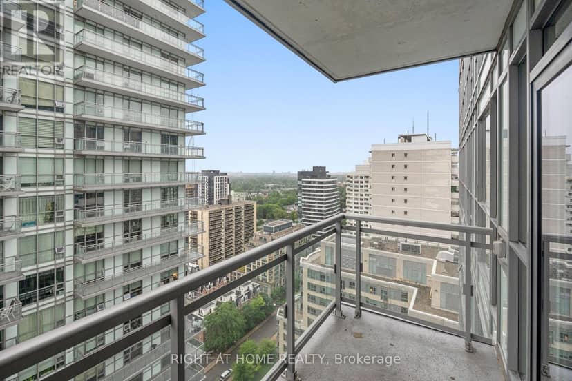 2306 - 89 Dunfield Avenue — photo 15 of 21