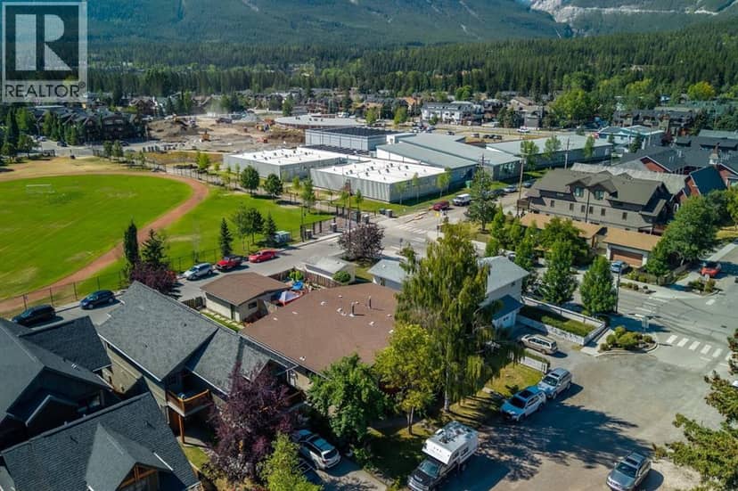 631 & 633 7th Street, Canmore, photo 6