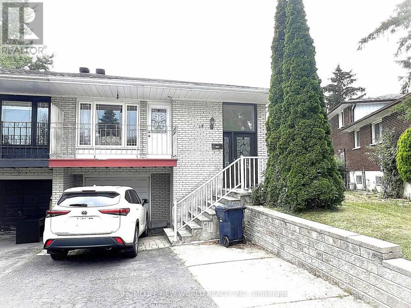 28 Greyhound Drive, Toronto