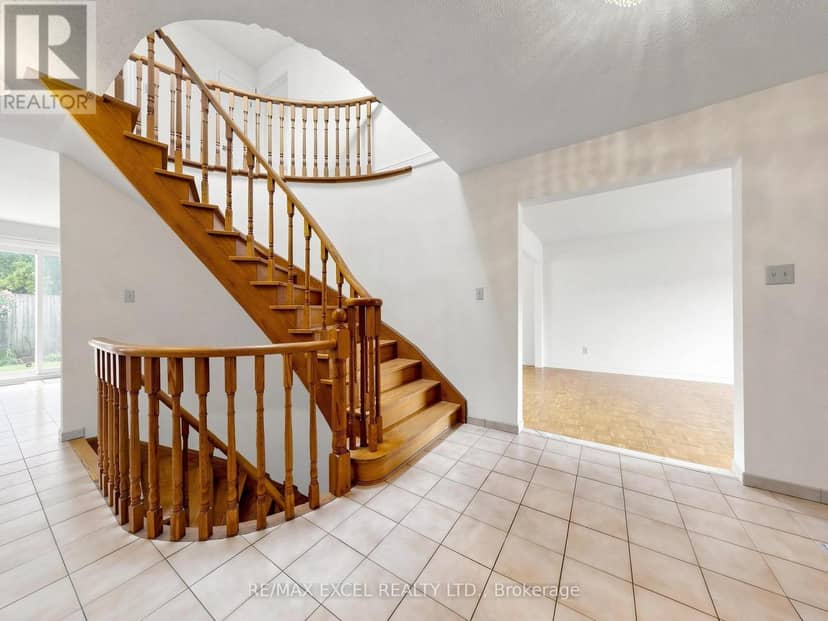 3 Lovekin Grove, Toronto, photo 5
