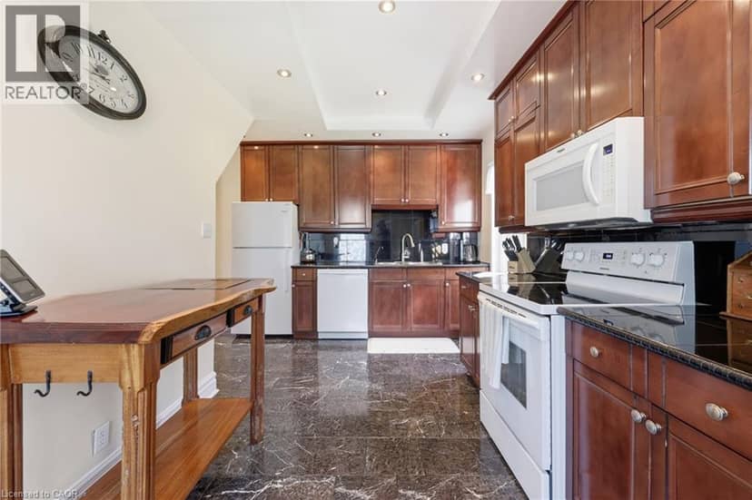 776 CANBORO Road — photo 10 of 28