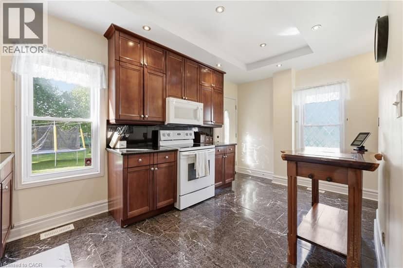 776 CANBORO Road — photo 9 of 28