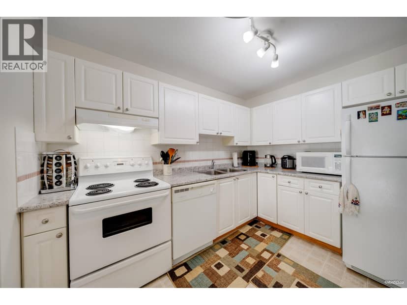 817 1310 CARIBOO STREET, New Westminster, photo 4