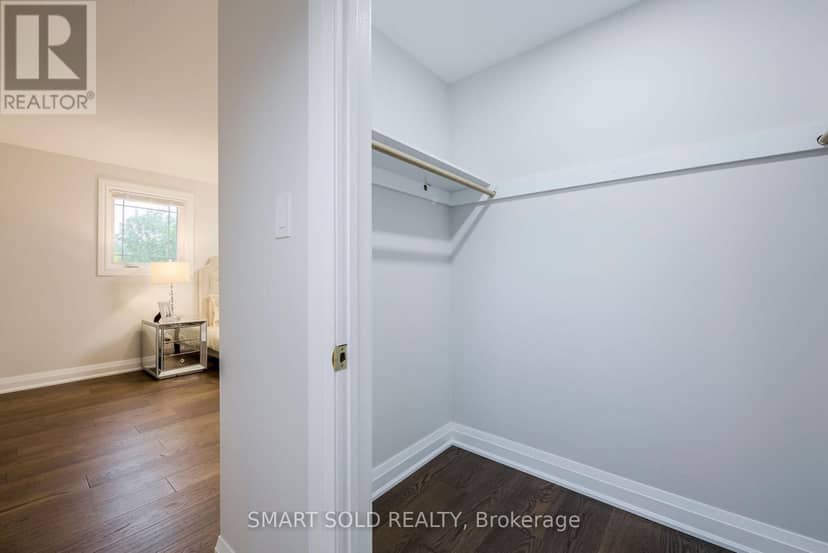 1 Tiffany Gate — photo 29 of 40