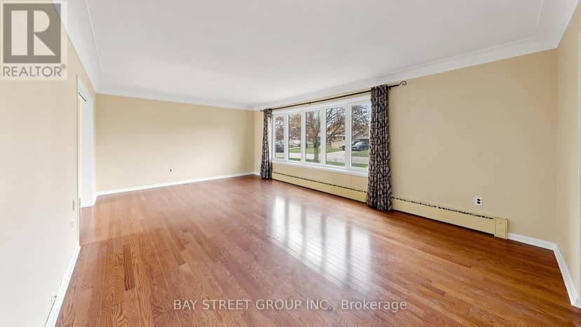 14 Machar Place — photo 2 of 40