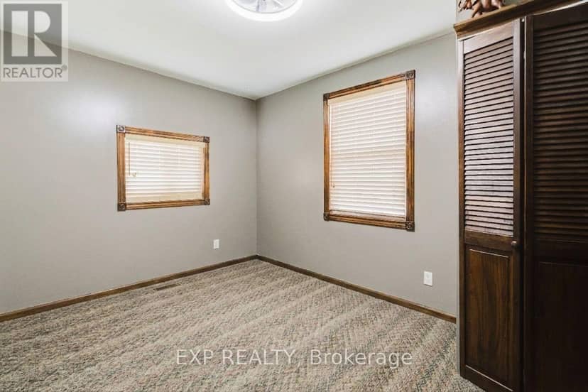 9819 Onieda Road — photo 10 of 38