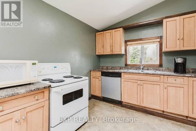 9819 Onieda Road — photo 9 of 38