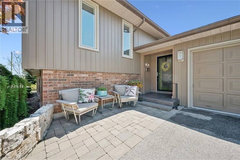 1 PINTAIL Drive — photo 4 of 40