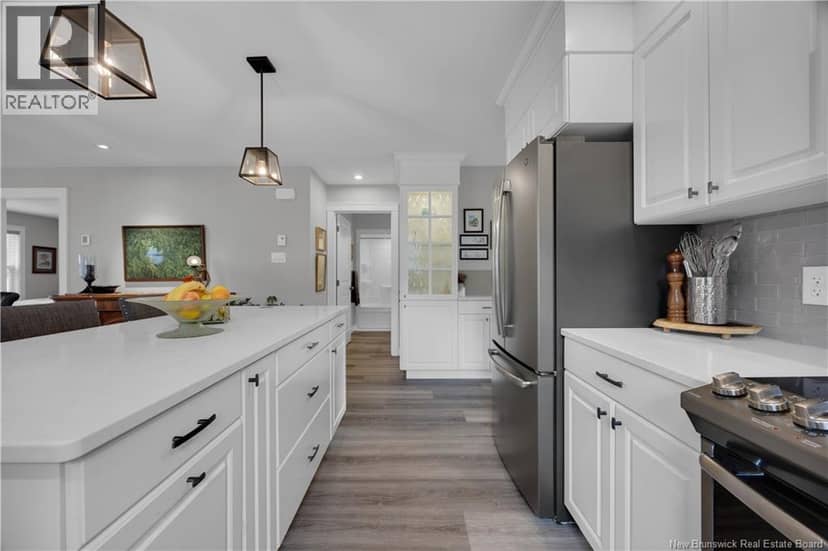 30 Elizabeth Lane — photo 10 of 40