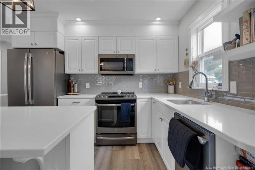 30 Elizabeth Lane, Sussex, photo 6