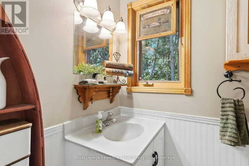 100 Pinewood Boulevard — photo 21 of 40