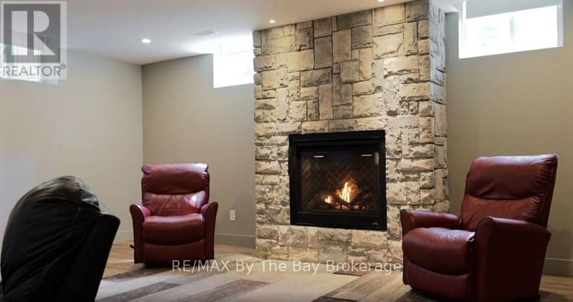 81 Spruce Street — photo 14 of 36