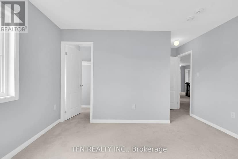 24 Don Hadden Crescent — photo 35 of 40