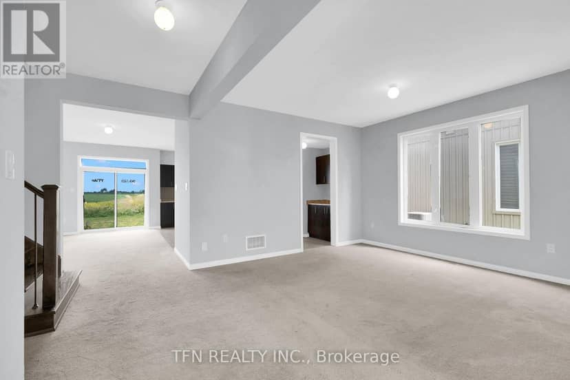 24 Don Hadden Crescent — photo 8 of 40