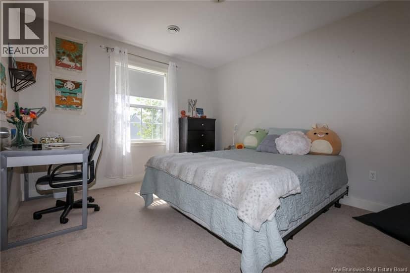 44 Brown Boulevard Unit# 2B — photo 14 of 19