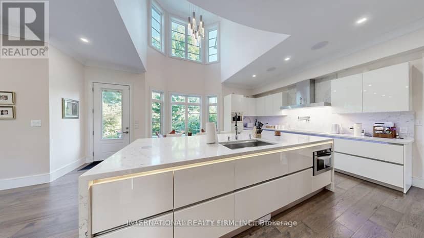 1286 Cambridge Drive — photo 11 of 25