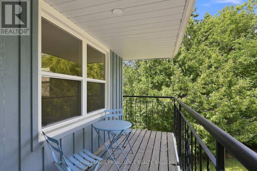 6 Grenville Crescent — photo 30 of 40