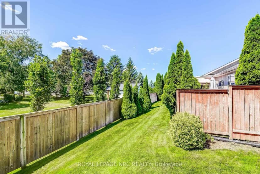 12 - 92 Loretta Drive — photo 31 of 40