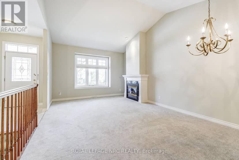 12 - 92 Loretta Drive — photo 8 of 40