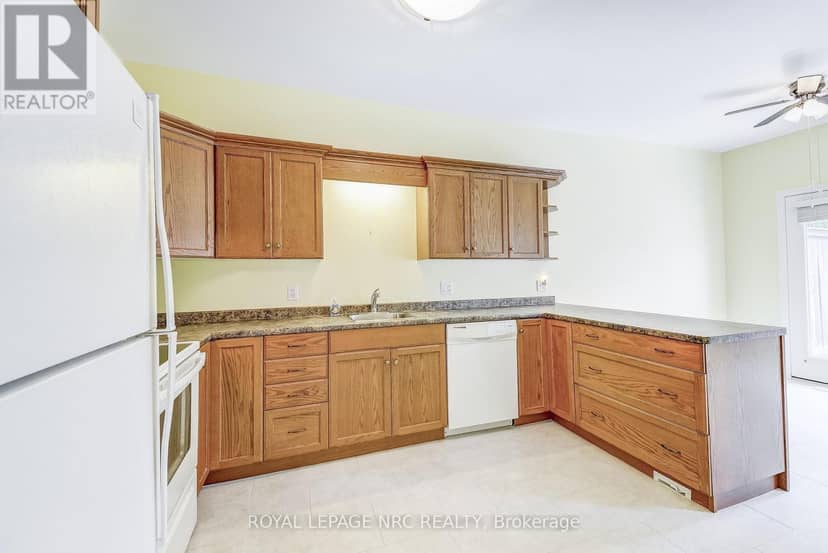 12 - 92 Loretta Drive — photo 9 of 40