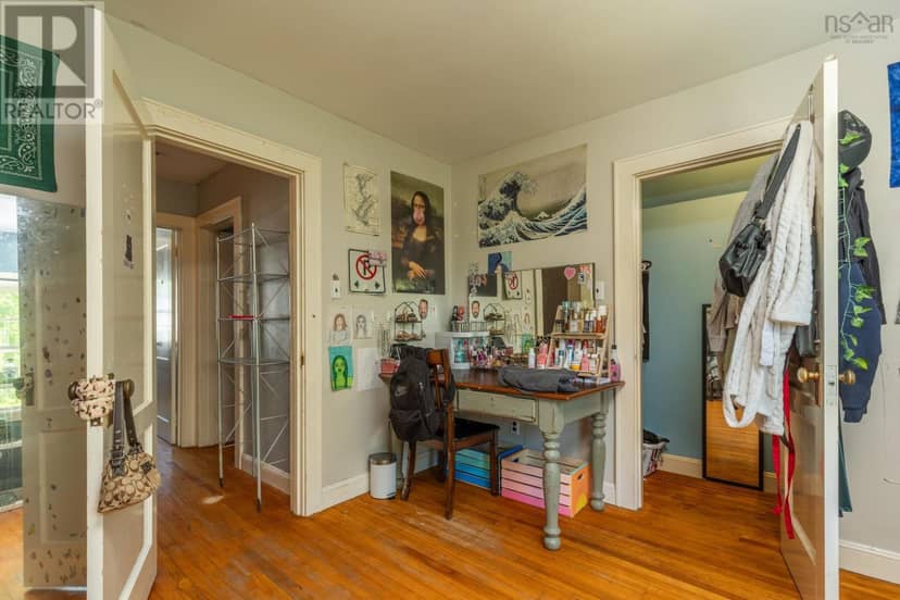 61 Forest Street — photo 26 of 30
