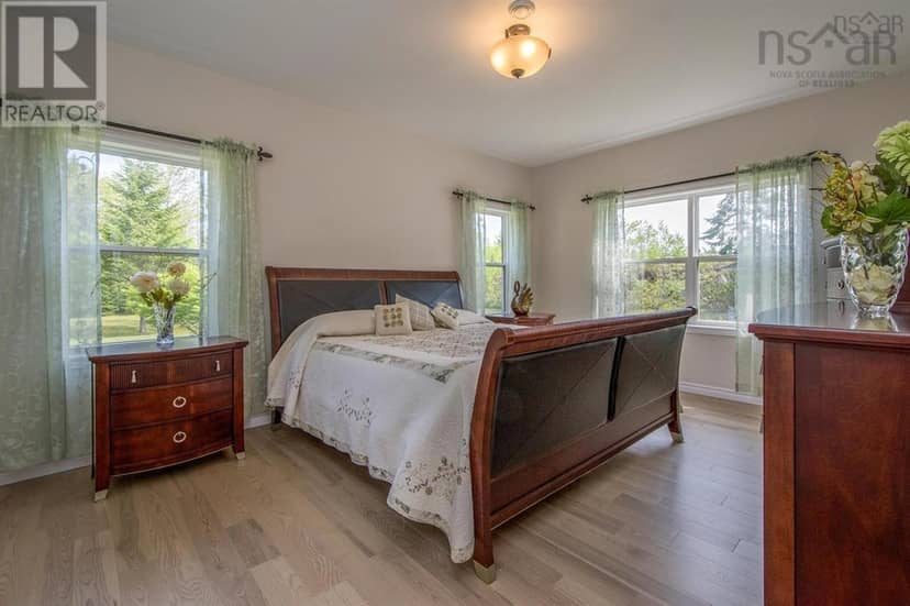 31 Grebe Avenue — photo 21 of 40