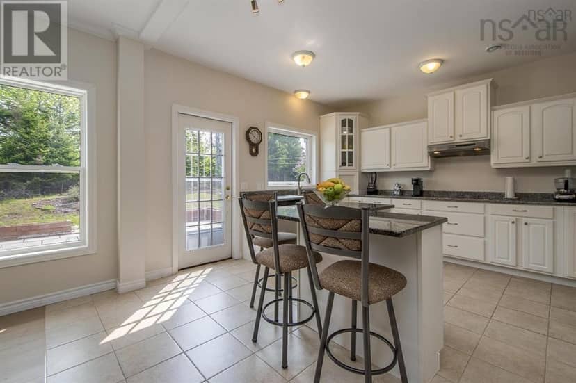31 Grebe Avenue — photo 14 of 40