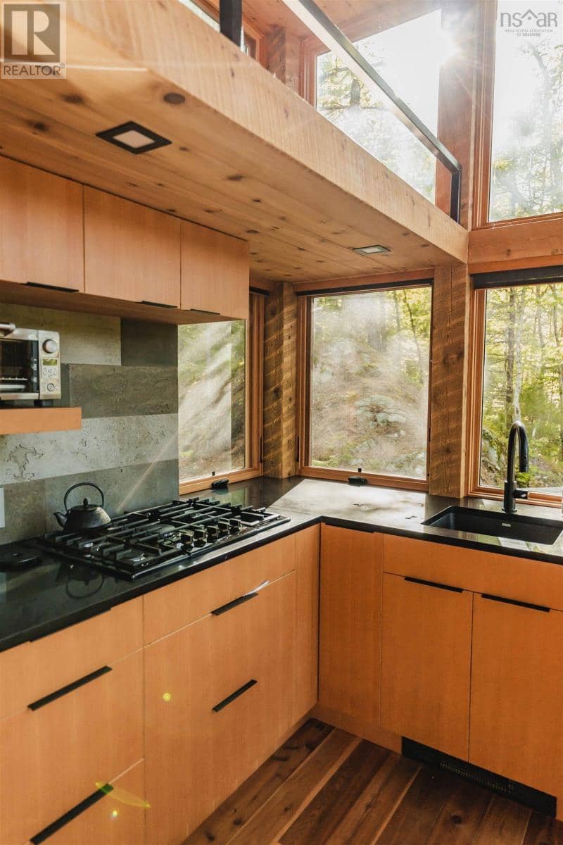 3670 Medway River Road — photo 8 of 25