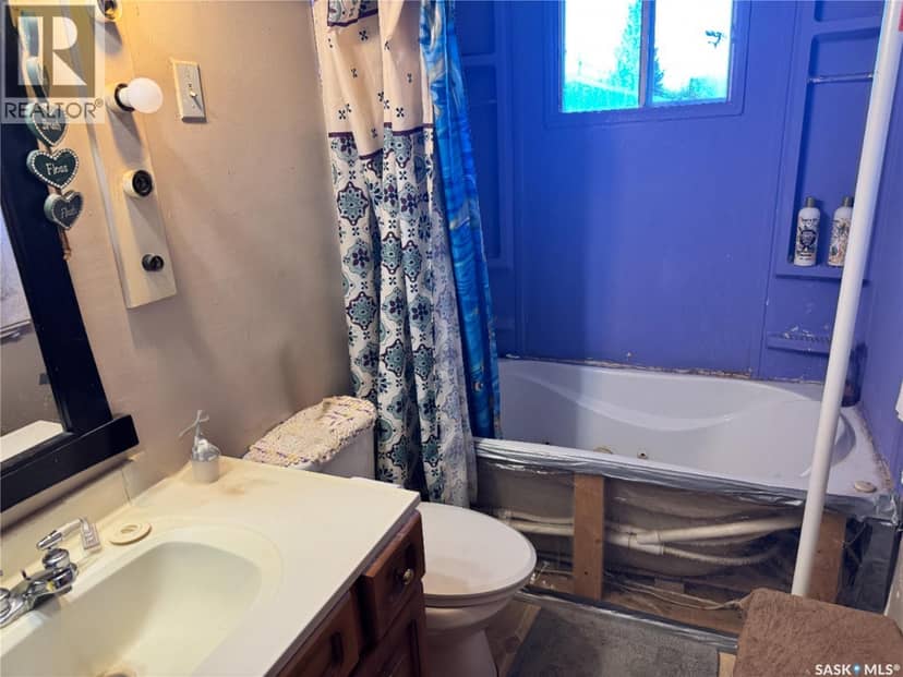 102 1st AVENUE — photo 9 of 22
