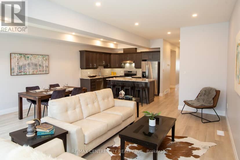 21 - 275 James Street — photo 10 of 27
