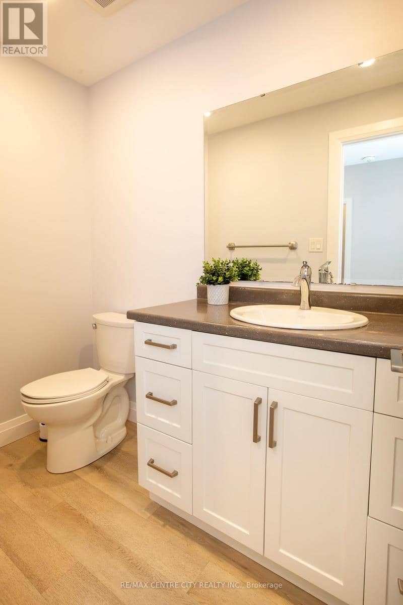 21 - 275 James Street — photo 16 of 27
