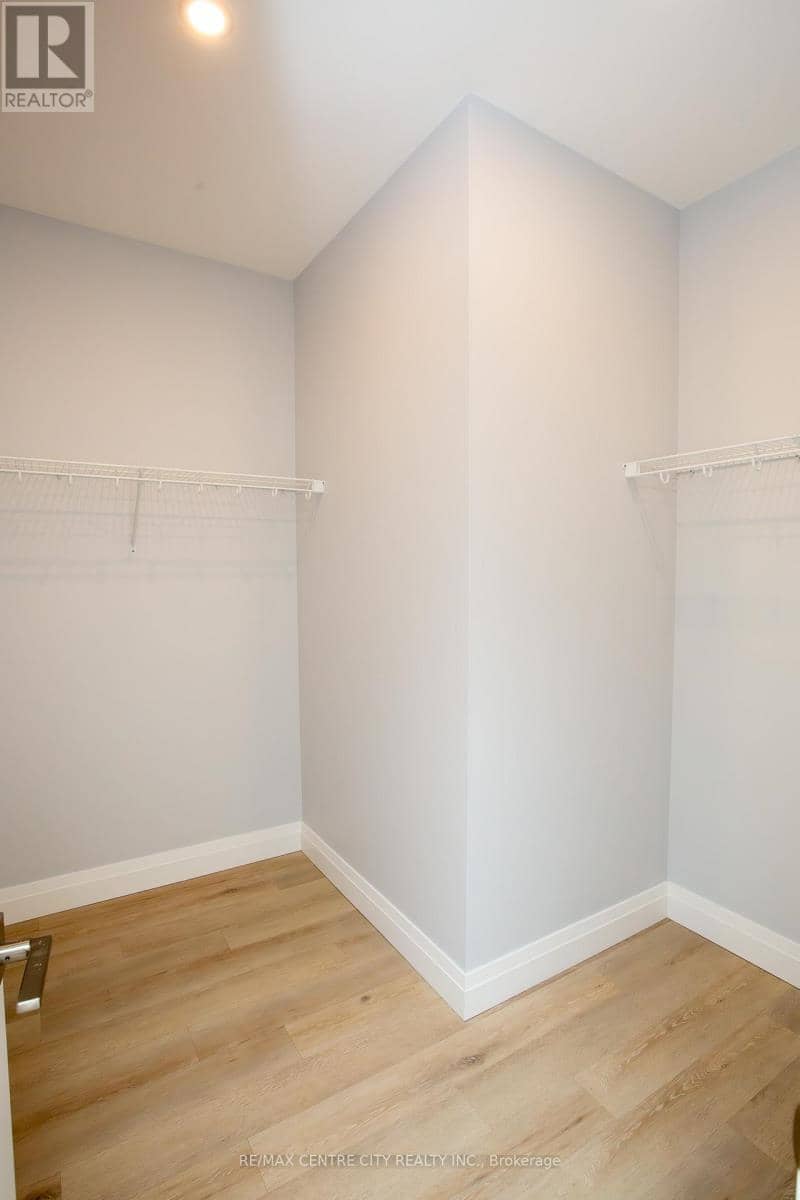 21 - 275 James Street — photo 19 of 27