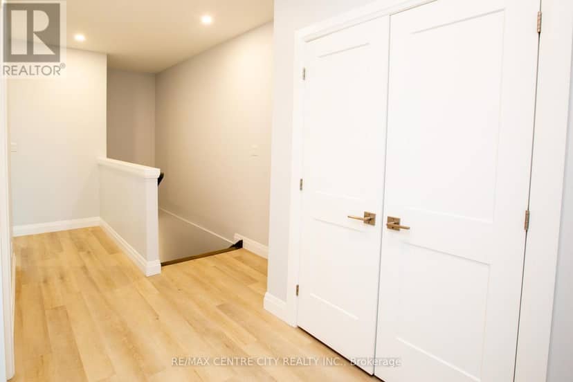 21 - 275 James Street — photo 23 of 27