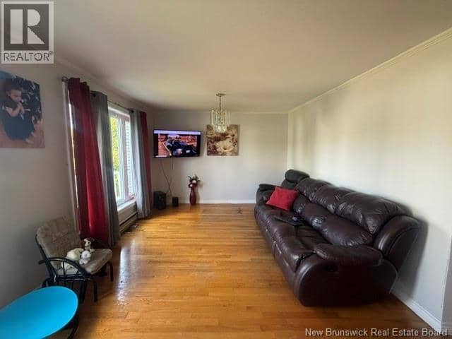 18 Savoie Street, Eel River Crossing, photo 5