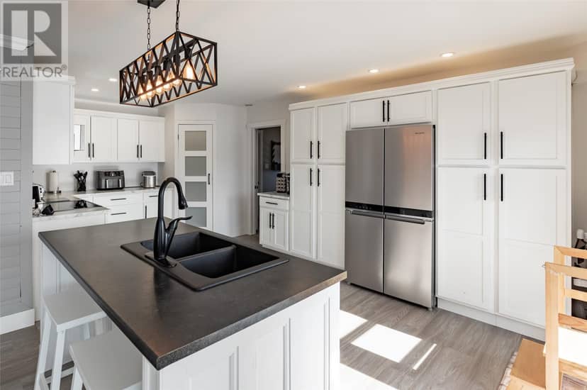 485 Main Street — photo 19 of 40