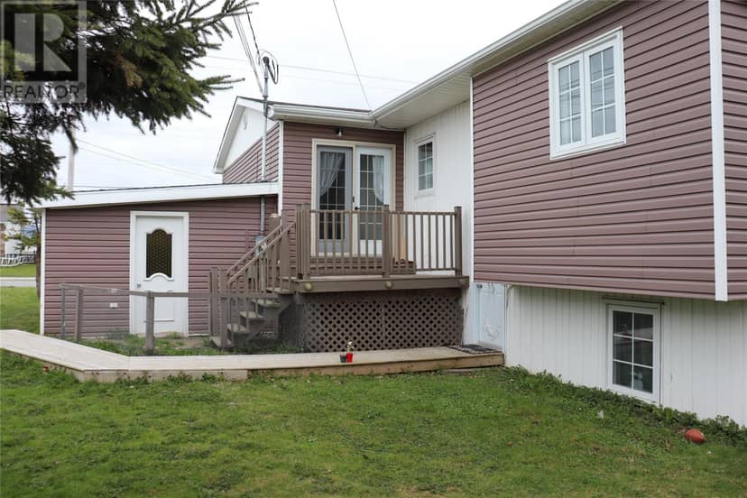 101 Queen Street — photo 2 of 29
