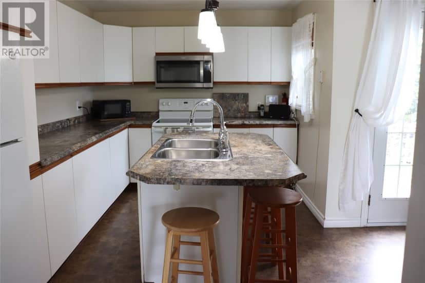 101 Queen Street — photo 5 of 29