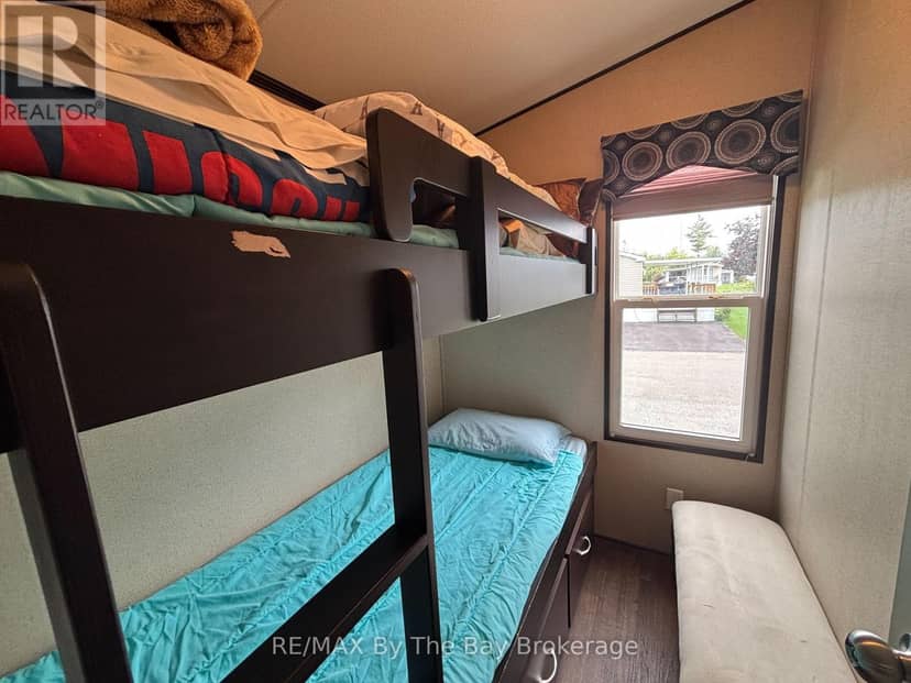 8 Kenora Trail — photo 17 of 28