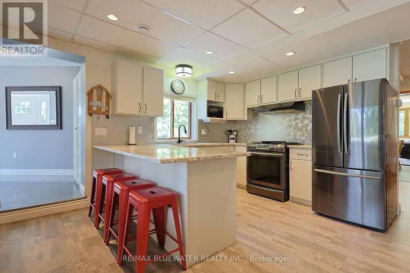 9994 Edward Street — photo 14 of 40