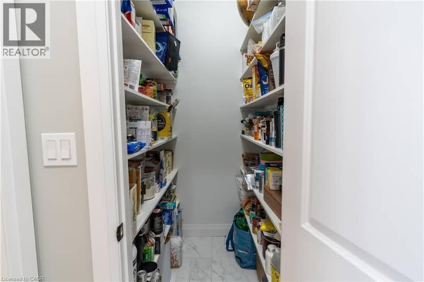 22 HUDSON Drive — photo 33 of 40