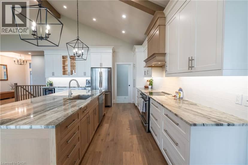 22 HUDSON Drive — photo 17 of 40