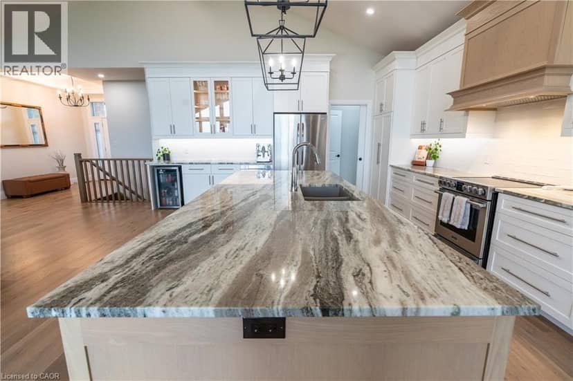 22 HUDSON Drive — photo 19 of 40