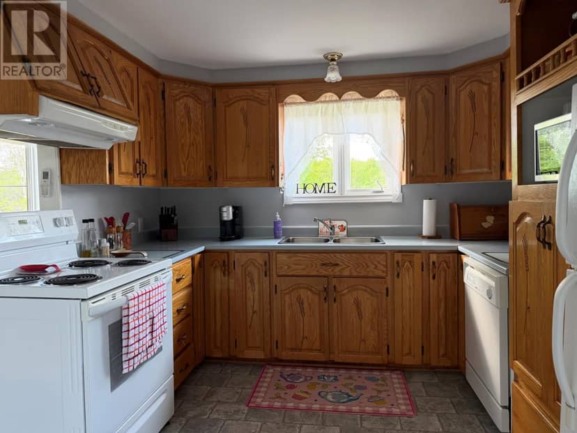 66 Main Street, Carmanville, photo 5