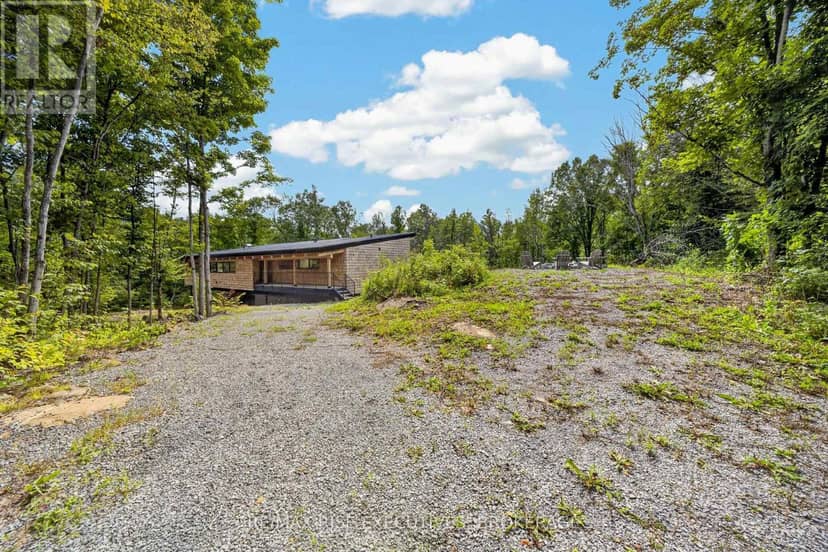 962 Church Road — photo 3 of 40