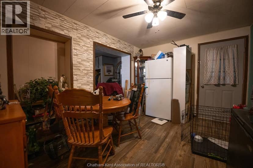 249 Victoria Street — photo 16 of 28