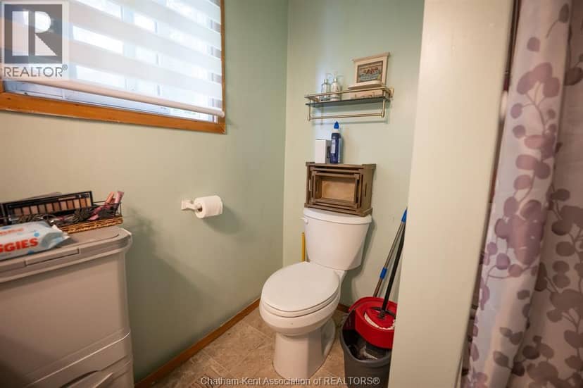 249 Victoria Street — photo 18 of 28