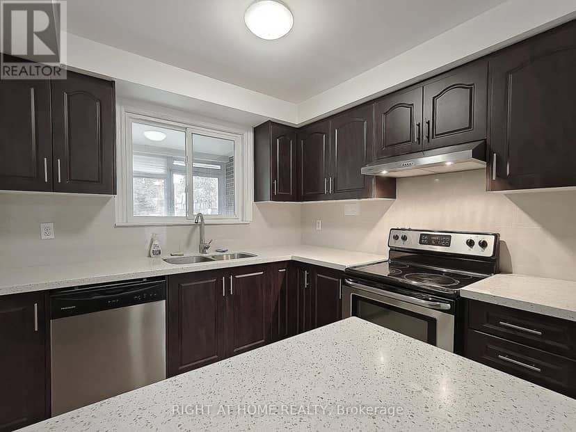 182 McNicoll Avenue — photo 10 of 40